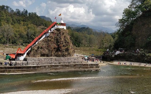 Garjiya Temple Activities Landscape Image
